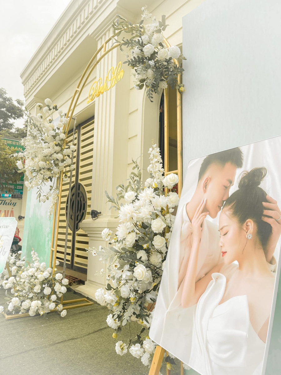 Tình cũ một thời của Quang Hải “lên xe hoa' kết hôn với bạn trai diễn viên - Ảnh 3