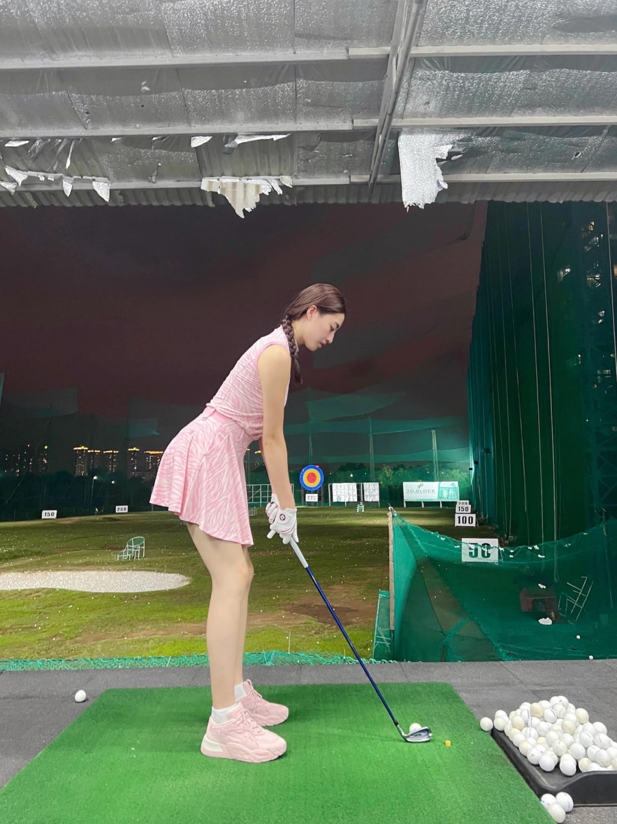 Tin Giải Trí 10/6: Hoa hậu Lương Thùy Linh nhập hội mỹ nhân chơi golf - Ảnh 11
