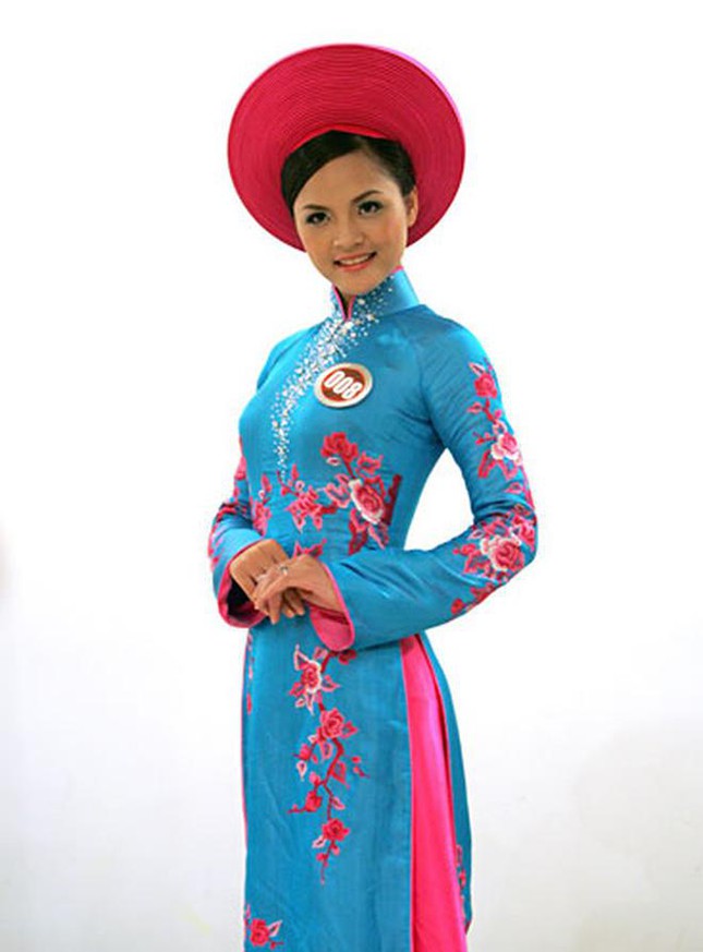 Thu Quỳnh thời thi Hoa hậu Việt Nam 2008.