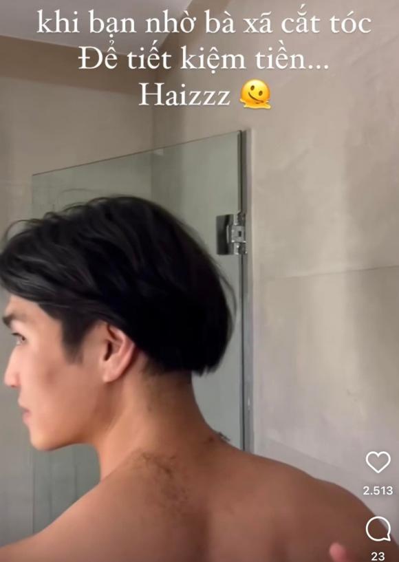 Nam CEO đăng tải đoạn clip ghi lại hành trình được Ngô Thanh Vân cắt tóc kèm lời than não ruột: 'Khi bạn nhờ bà xã cắt tóc để tiết kiệm tiền. Haizzz'.