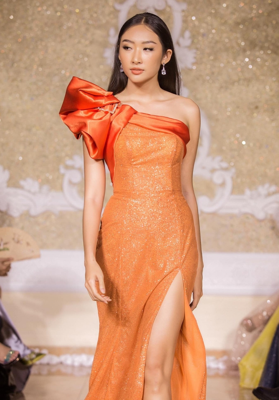 Nhan sắc mặn mà của nữ lao công đi thi Hoa hậu hoàn vũ Việt Nam 2022 - Ảnh 6