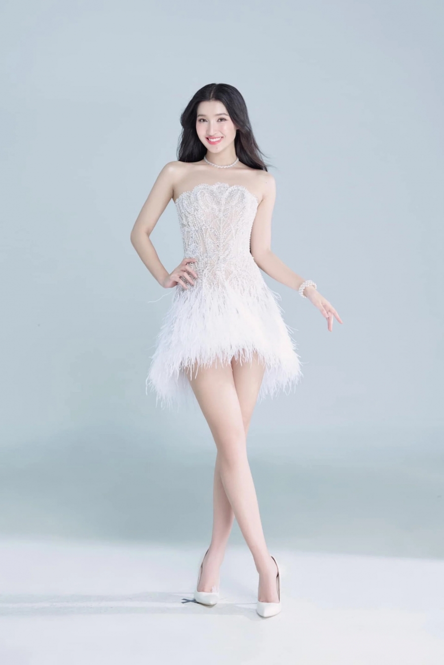 Phương Nhi đi 'chinh chiến' Miss International 2023