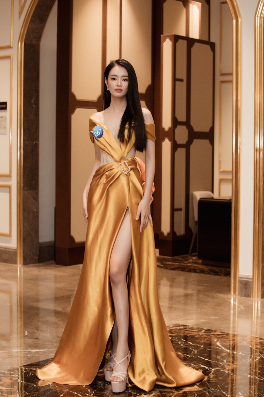 Bùi Khánh Linh - Hoa khôi Học viện Nông nghiệp mê bóng đá, đẹp như sao Hàn tại Miss World VN - Ảnh 10