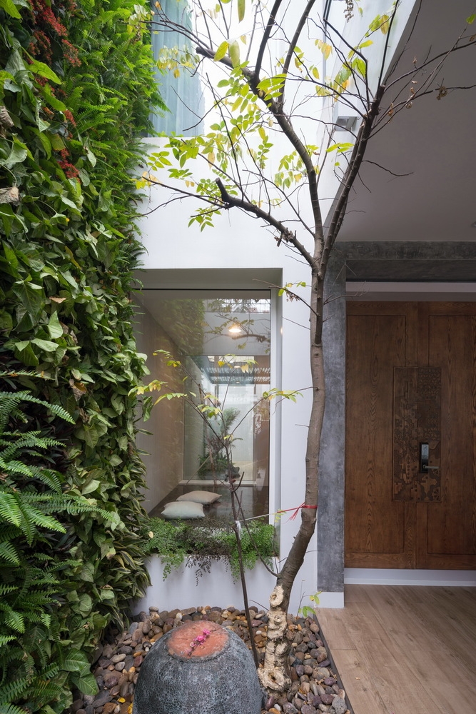 Nhà Tằm, ngôi nhà sở hữu “khu vườn thẳng đứng' ấn tượng tại khu đô thị 'nhà giàu' ở Hà Nội - Ảnh 5