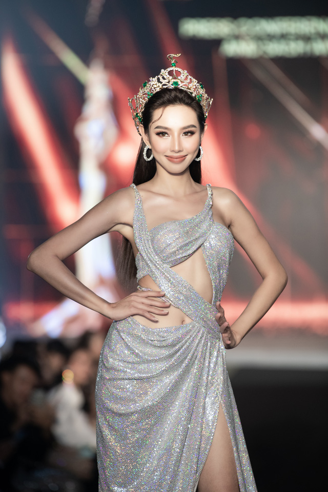 Thuỳ Tiên từng đại diện cho Việt Nam và dành vương miện tại Miss Grand International 2021.