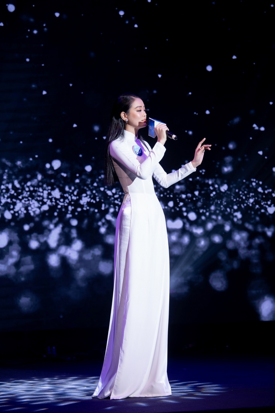 Bùi Khánh Linh - Hoa khôi Học viện Nông nghiệp mê bóng đá, đẹp như sao Hàn tại Miss World VN - Ảnh 8