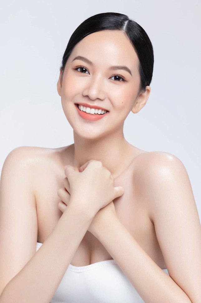 Top 5 Hoa hậu Việt Nam 2020 lên xe hoa ở tuổi 22, tình cũ đại gia Đức Huy cũng có mặt - Ảnh 9
