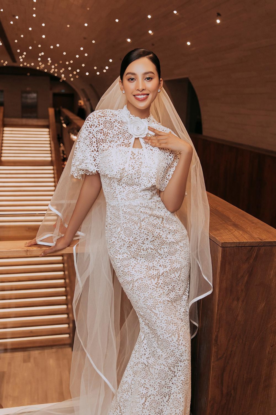 Hoa hậu Tiểu Vy là cô dâu tiếp theo của showbiz sau Minh Hằng, Khánh Thi - Ảnh 4