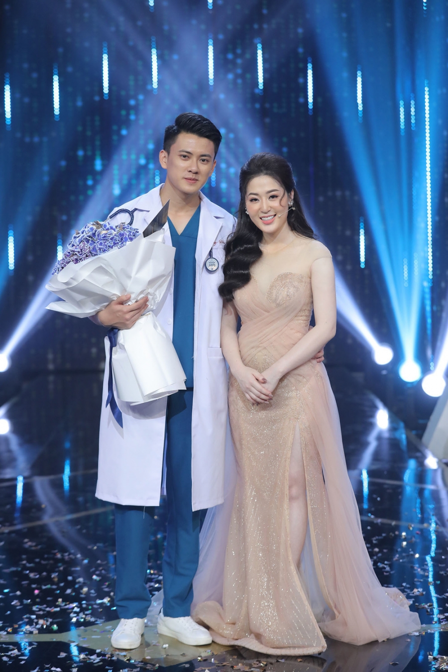 Năm 2020, Quang Lâm đăng kí tham gia show hẹn hò 'Người Ấy Là Ai' mùa 3 (tập 8) và thành công chinh phục nữ chính Thanh Tâm.