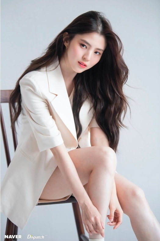 Sắp tới, Han So Hee sẽ kết hợp cùng đàn chị Song Hye Kyo trong phim mới 'The Master Of Confession'.