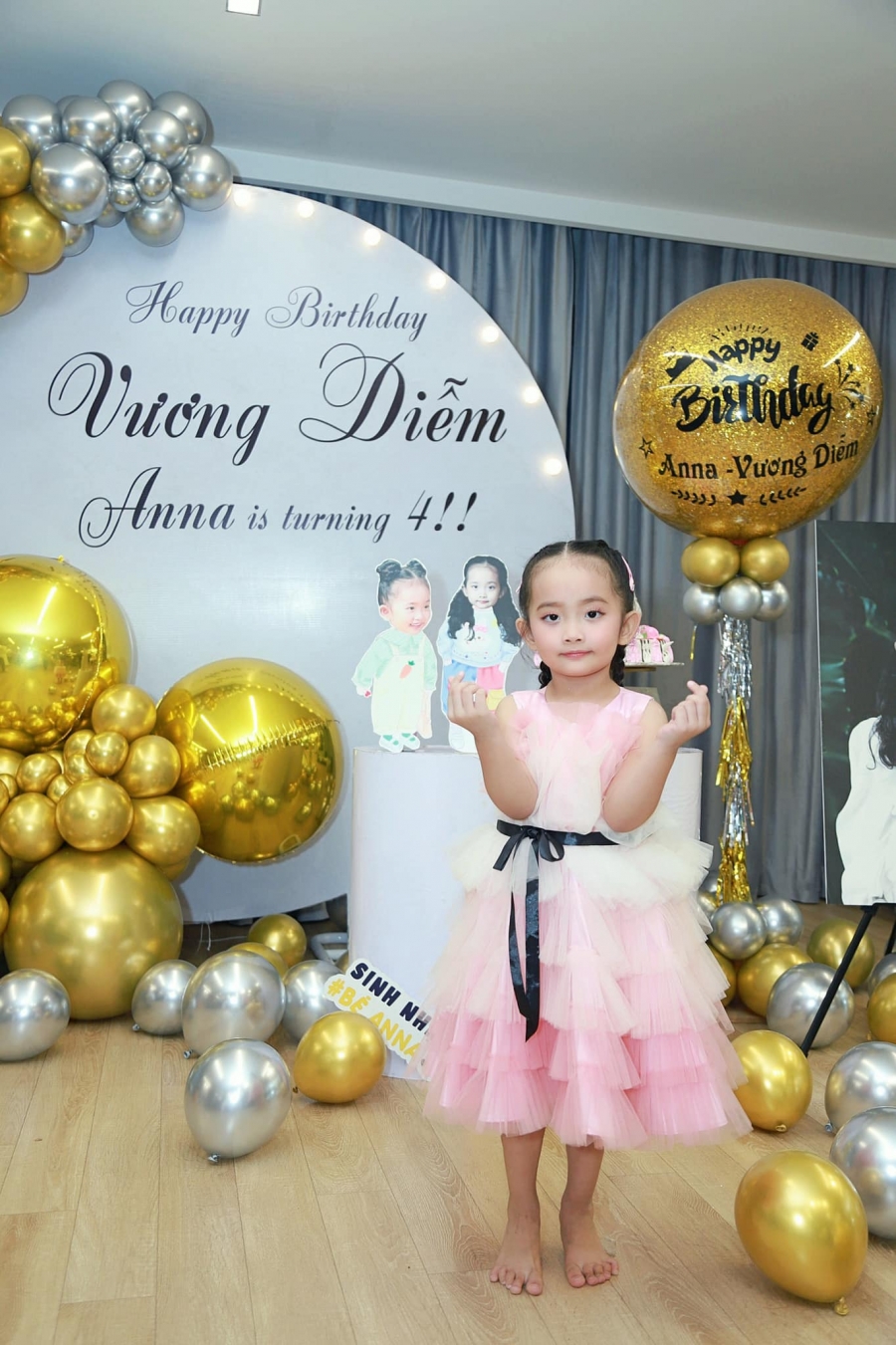 Vợ chồng Chí Anh dự tiệc mừng sinh nhật con gái Khánh Thi - Phan Hiển - Ảnh 7