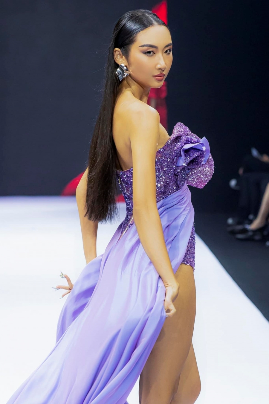 Nhan sắc mặn mà của nữ lao công đi thi Hoa hậu hoàn vũ Việt Nam 2022 - Ảnh 7