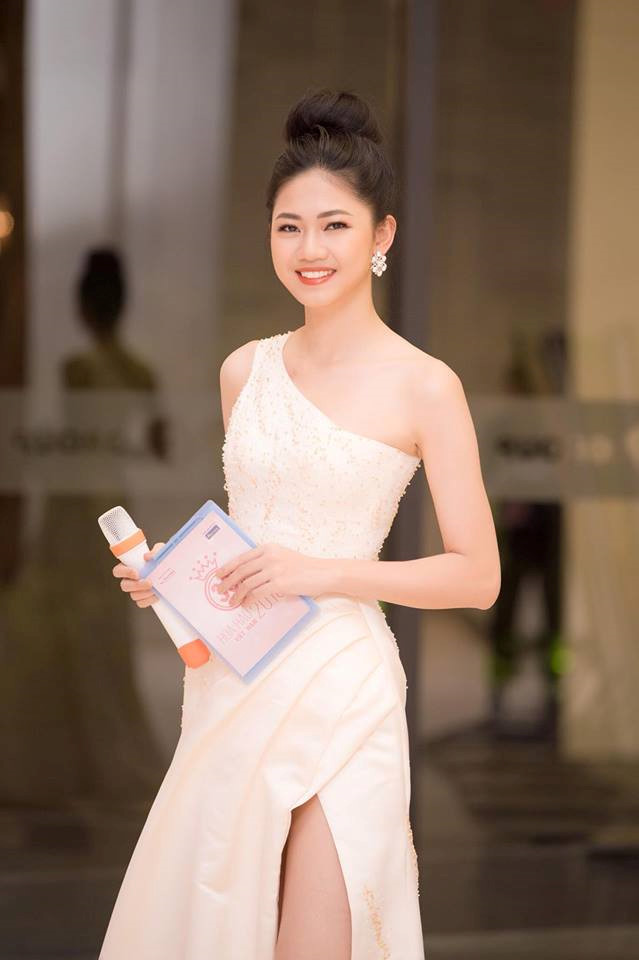 Em gái Á hậu Trà My đã gây ấn tượng đặc biệt bởi nhan sắc ngọt ngào cùng chiều cao 1m81 đạt chuẩn mẫu.