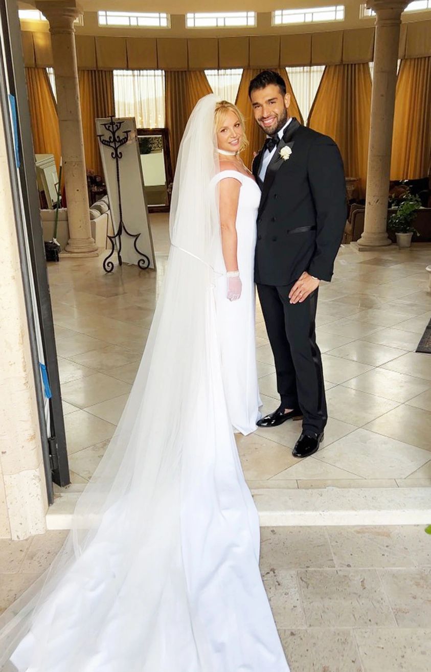 Britney Spears và Sam Aghari đã có 5 năm bên nhau và đính hôn vào tháng 9/2021. 