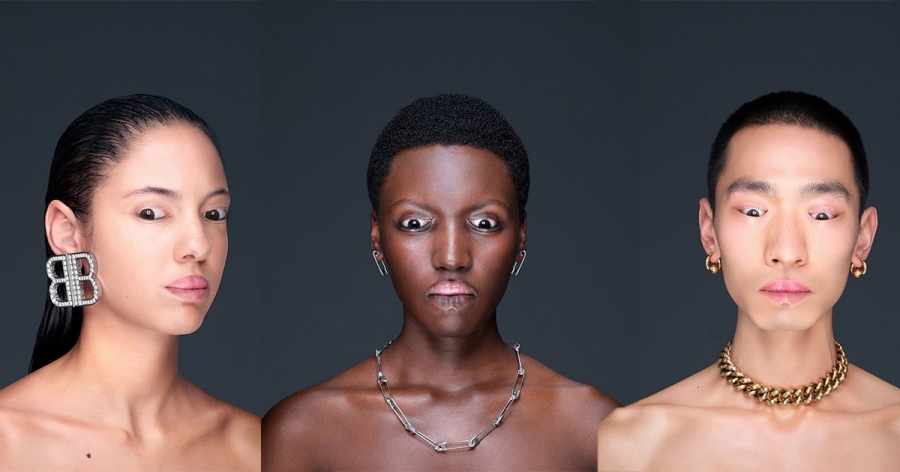 Dàn người mẫu đa chủng tộc xuất hiện trong những bức ảnh chân dung, trên cổ, tai là trang sức thuộc BST Jewelry 2022. Tuy nhiên, đáng chú ý hơn cả vẫn là ngũ quan bị đảo lộn, tạo nên vẻ ngoài vô cùng bặm trợn.