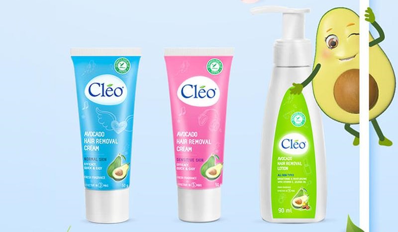 Kem tẩy lông Cleo hiện nay có 3 dòng loại, trong đó màu hồng được sử dụng cho da nhạy cảm.