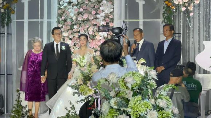 'Vua cá Koi' Thắng Ngô tiết lộ lý do mẹ khóc nức nở, ba vắng mặt trong đám cưới với Hà Thanh Xuân - Ảnh 2