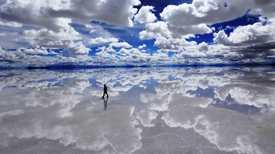 Cánh đồng muối lớn nhất thế giới ở Bolivia.