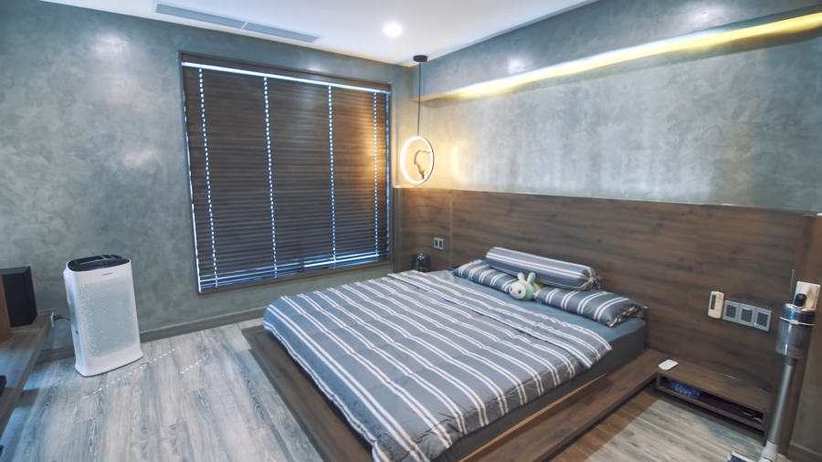 Phòng ngủ tối giản với chiếc giường king size