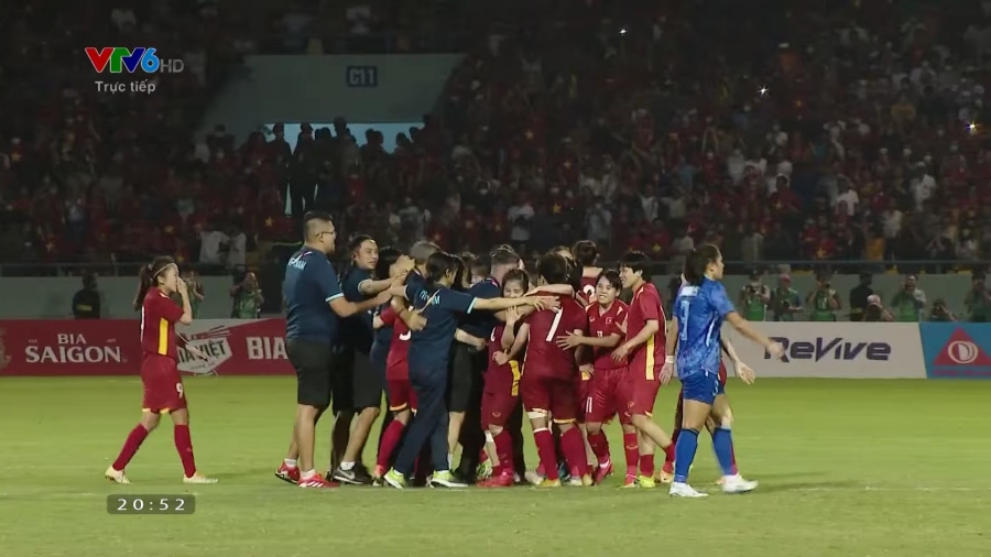 Đội tuyển bóng đá nữ Việt Nam vô địch SEA Games 31 với tỉ số sát sao 1-0 - Ảnh 6