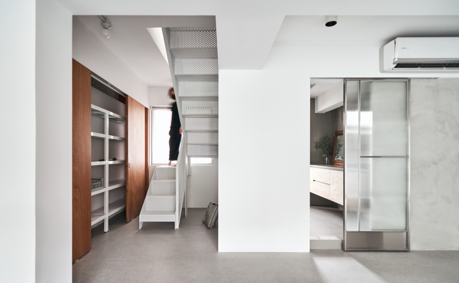 Thiết kế căn hộ thông tầng với diện tích lên đến 100m² nên vô cùng rộng rãi và thoải mái. 