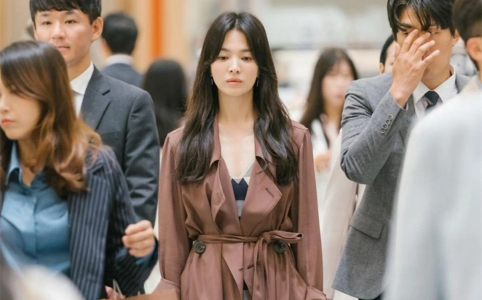 Song Hye Kyo khoe mặt mộc ở tuổi 41, cộng đồng mạng lại dịp trầm trồ - Ảnh 2