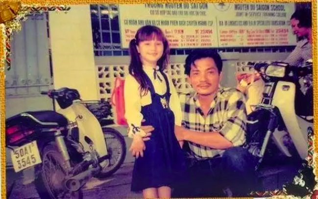 Bức ảnh Diễm My 9x chụp với nghệ sĩ Thương Tín khi còn là cô bé mẫu giáo  - Ảnh 7