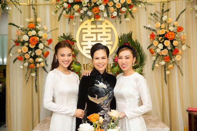 Mẹ Ninh Dương Lan Ngọc U60 diện đồ đôi với con gái, fan phán 'như 2 chị em' - Ảnh 6