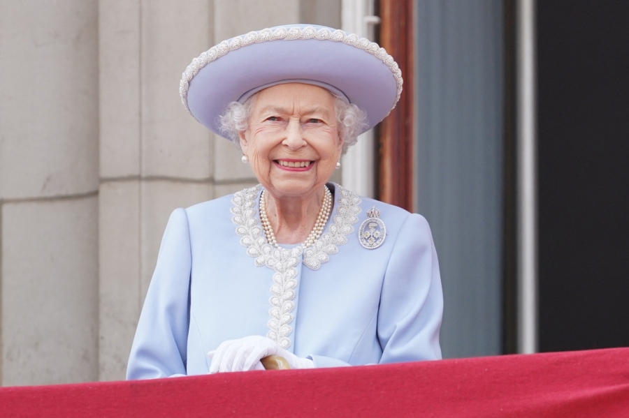  Nữ hoàng Anh Elizabeth II qua đời ở tuổi 96 - Ảnh 2