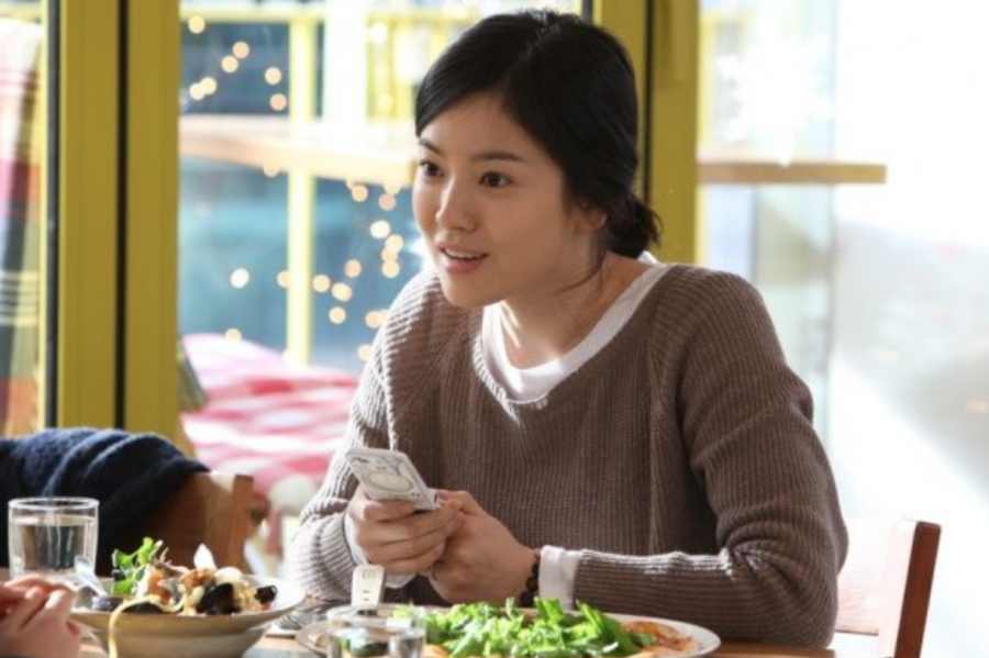 Song Hye Kyo đã áp dụng phương pháp ăn cách đều, mỗi bữa ăn sáng - trưa - chiều đều cách nhau đúng 4 tiếng.