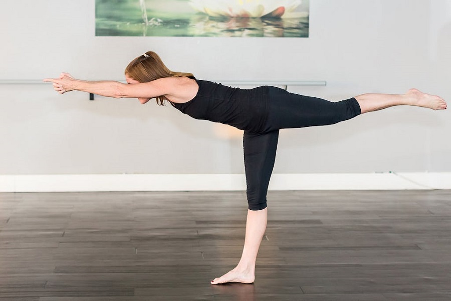 Bikram yoga là bộ môn thích hợp cho những người muốn giảm cân, rèn luyện sự dẻo dai và linh hoạt của cơ thể