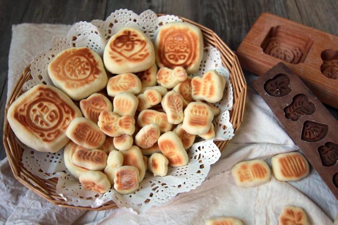 Cách làm bánh xảo quả, món bánh cầu tình duyên của thanh niên Trung Quốc - Ảnh 1