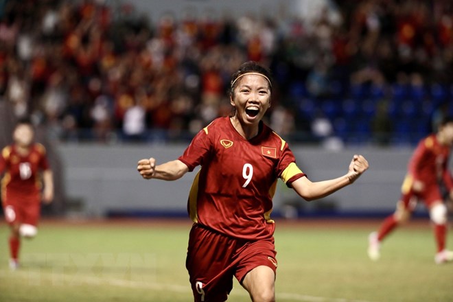 Đội tuyển bóng đá nữ Việt Nam vô địch SEA Games 31 với tỉ số sát sao 1-0 - Ảnh 1