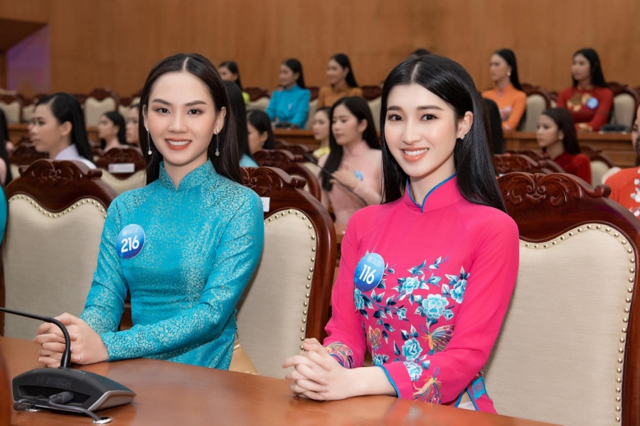 Á hậu Phương Nhi là ai? Người đẹp Miss World Vietnam 2022 có vòng eo siêu nhỏ - Ảnh 9