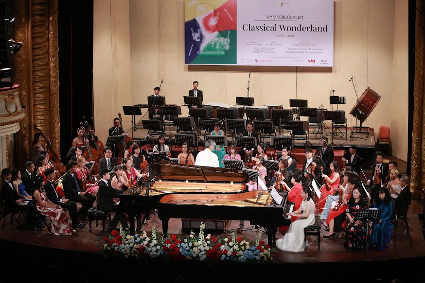 Đêm hòa nhạc giáo dục “Classical Wonderland” tại Nhà hát lớn Hà Nội