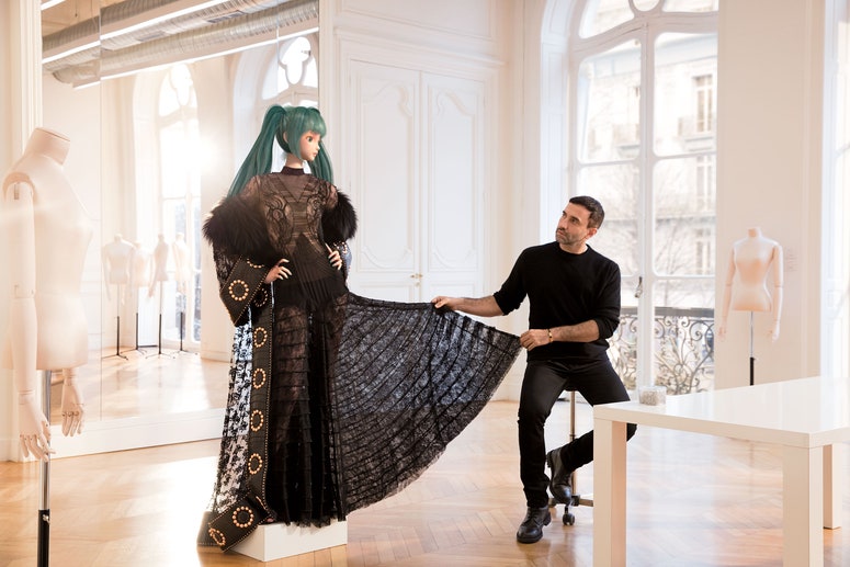 Riccardo Tisci đã làm sống dậy linh hồn của Givenchy