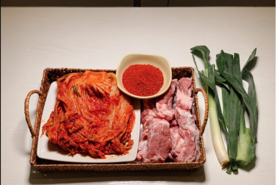 Cách làm sườn om kim chi chuẩn vị Hàn Quốc, ăn với cơm hay nhậu lai rai đều hợp - Ảnh 2