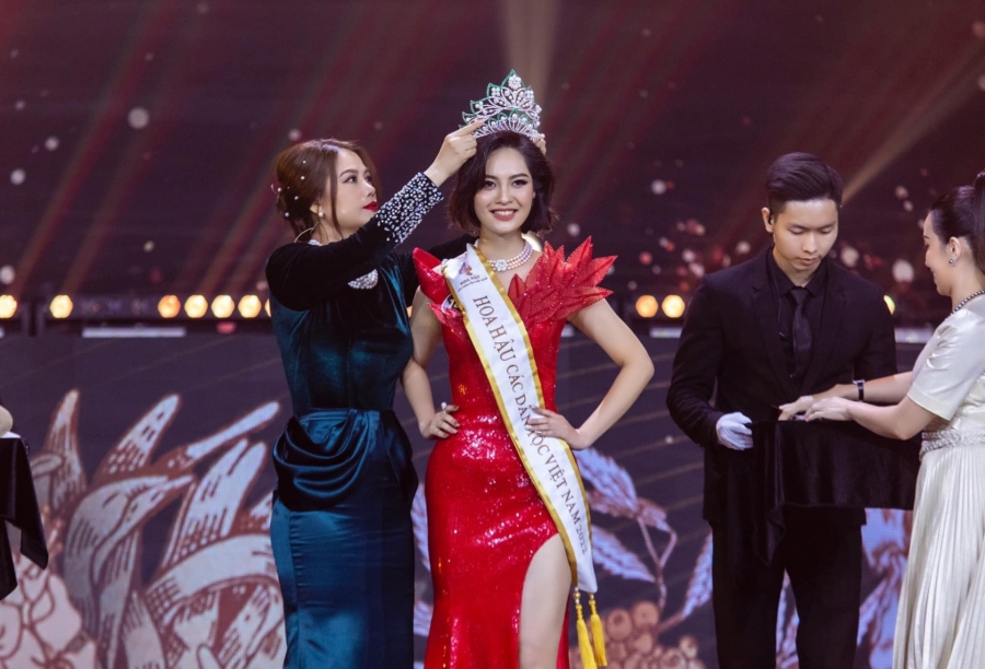 Nông Thúy Hằng là ai? Hoa hậu các Dân tộc Việt Nam 2022 - Ảnh 6