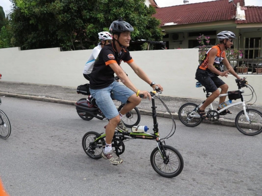Xe đạp gấp giúp người sử dụng dễ dàng mang đi bất cứ đâu như đi du lịch, chuyển nhà, mang về quê.