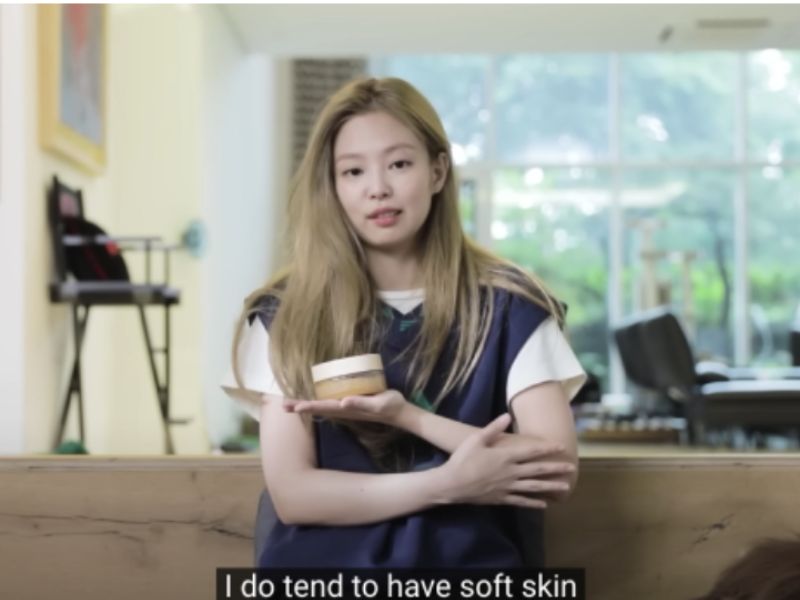 Chăm tẩy da chết toàn thân để có làn da láng mịn như Jennie