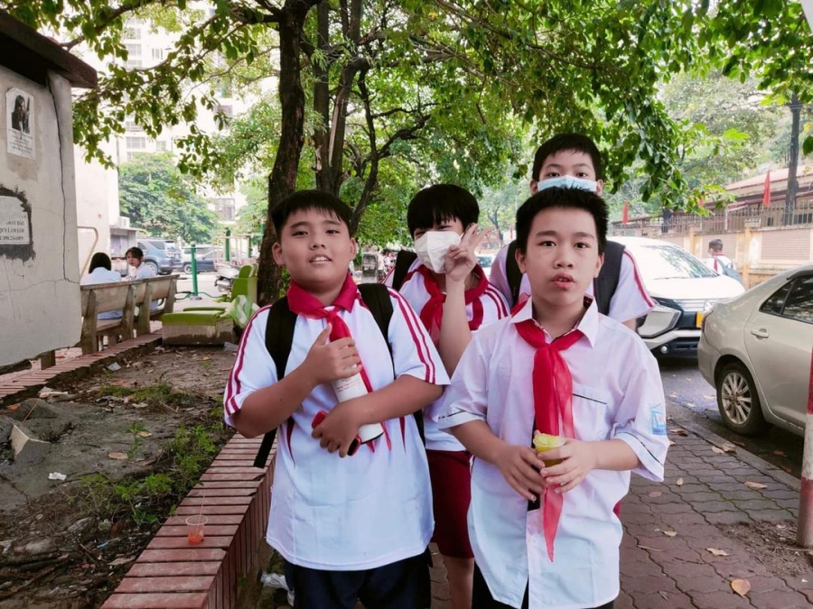 Cách ứng xử khi bị đánh của em học sinh lớp 7 tại Hà Nội khiến nhiều người nể phục - Ảnh 1