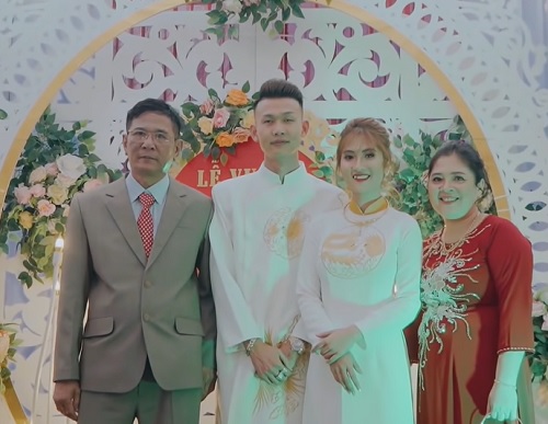 Đầu tháng 11/2020, Duy Thường tổ chức đám cưới với bà xã Diễm Phạm