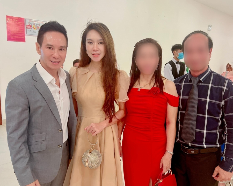 Minh Hà - vợ U40 của Lý Hải đi ăn cưới, nhan sắc làm cô dâu thành nhân vật phụ - Ảnh 4