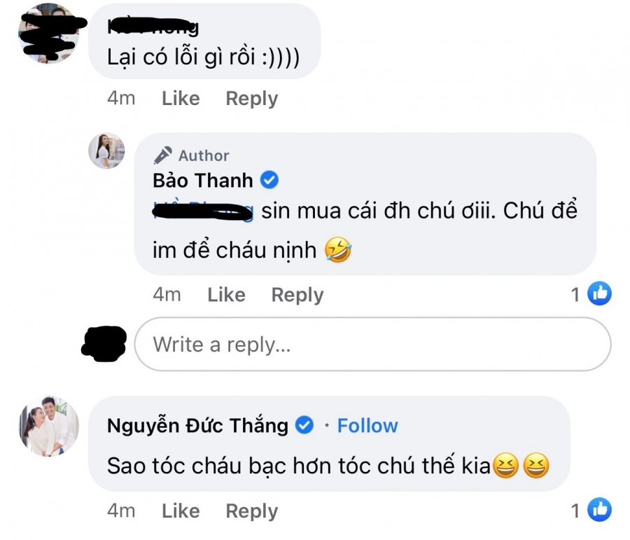 Ông xã Bảo Thanh cũng lập tức trêu chọc: 'Sao tóc cháu bạc hơn tóc chú thế kia' để ám chỉ màu tóc highlight bạc của vợ. 