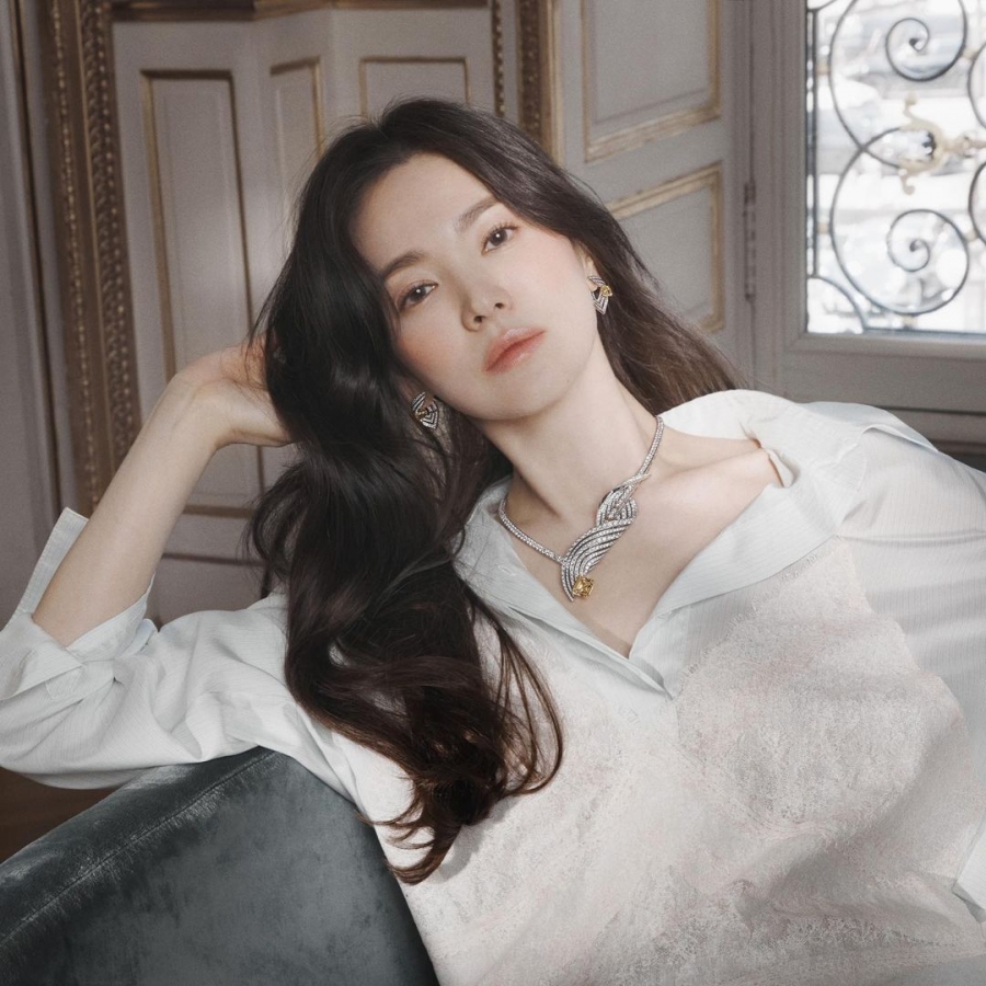 Các nhãn hàng muốn kết nối với Song Hye Kyo qua việc đăng bài quảng cáo sản phẩm trên nền tảng mạng xã hội này đều phải đối diện với việc trả mức phí hấp dẫn cho nữ diễn viên tài năng này