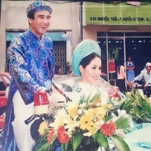 Ảnh cưới của MC Quyền Linh