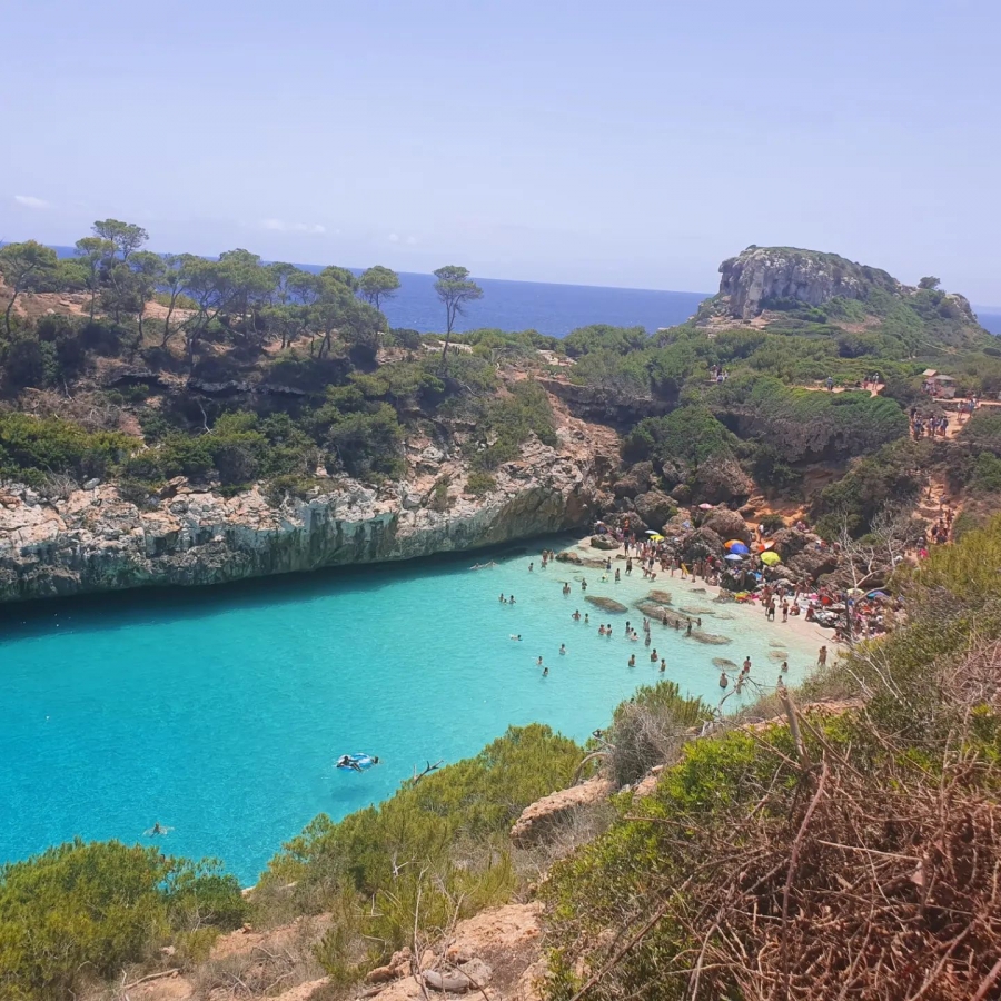 Majorca là hòn đảo nổi tiếng của Tây Ban Nha.Ảnh: glossyplace