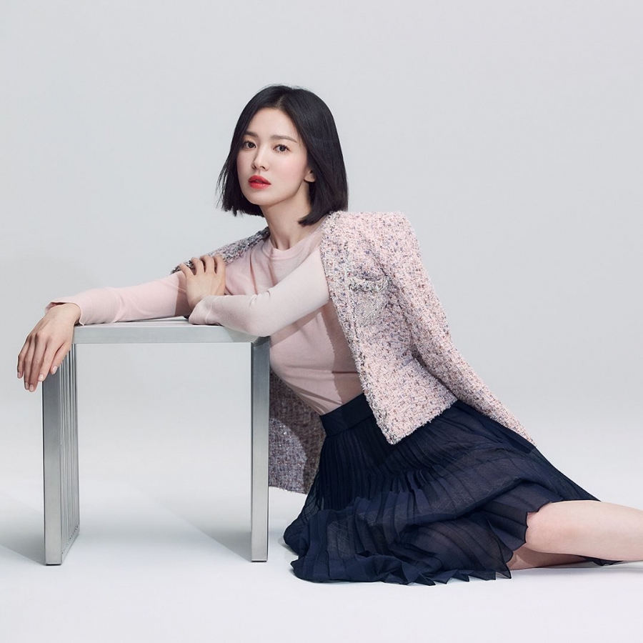 BST những set đồ vải tweed đẹp nhất của Song Hye Kyo - Ảnh 17
