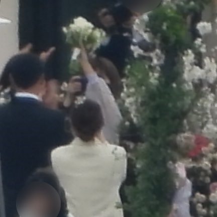 Gong Hyo Jin từng là người duy nhất bắt được bó hoa cưới từ cô dâu.