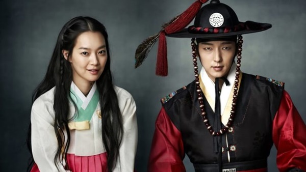 Shin Min Ah và Lee Jun Ki đã có một mối tình người-ma lãng mạn trong 'Arang Sử đạo truyện'.